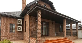 Строительство домов из кирпича с мансардой в Шарыпово | от 3617 рублей